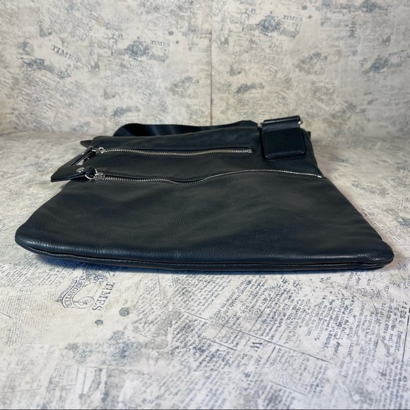 MARGOT BLACK LEATHER MOTO STYLE CROSSBODY PURSE - Picture 7 of 13